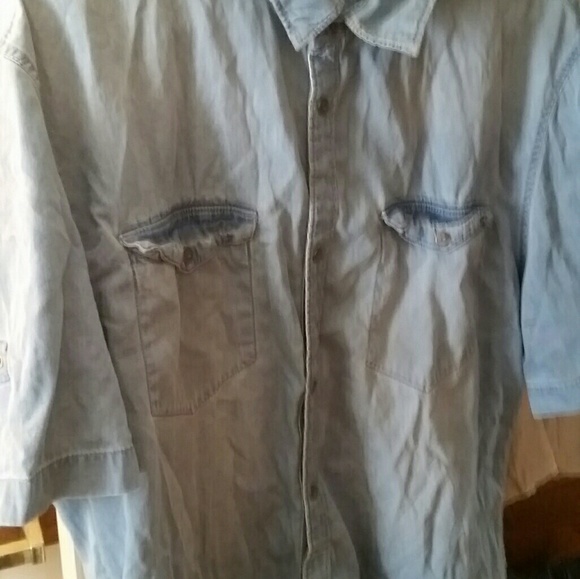 Calvin Klein buttonup - Picture 3 of 3